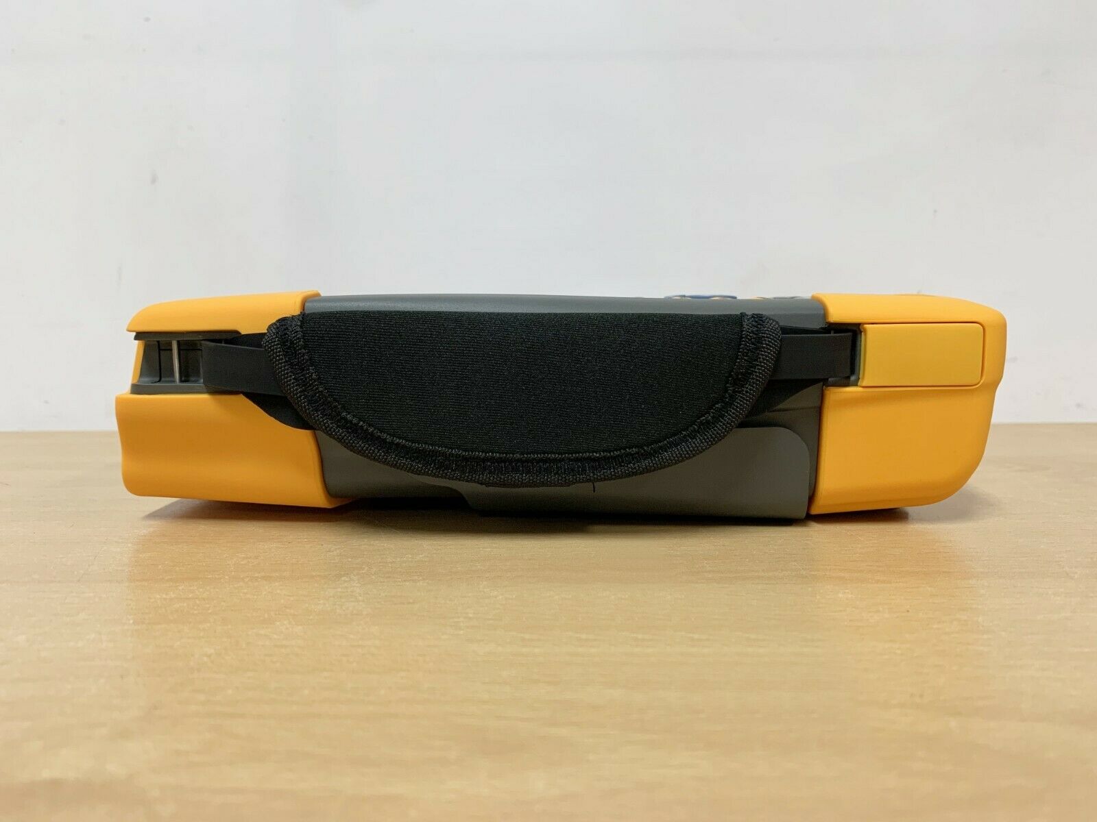 Осциллограф Fluke 190-504 500 МГц (демонстрационный)